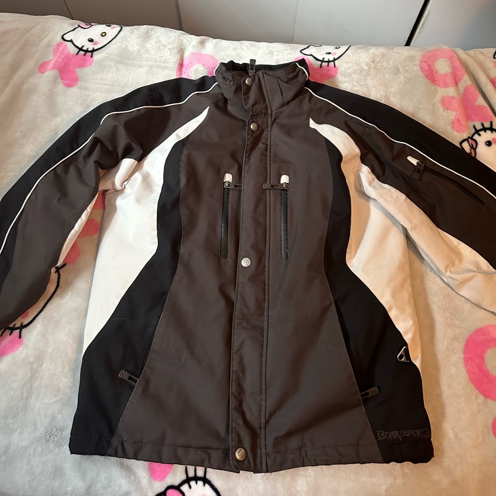 Men’s brown white and black Boardsports winter jacket with Sherpa lining inside
